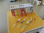 Etichete de siguranta seringi medicamente ATI - 400 buc/rola ISO 26825: 2008 - imagine 3