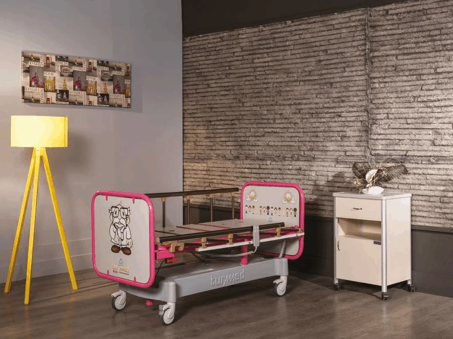MedExp_pat-spital-pediatric-cu-2-motoare-MED2219-fara-saltea_image.png Pat spital pediatric cu 2 motoare fara saltea - imagine 1